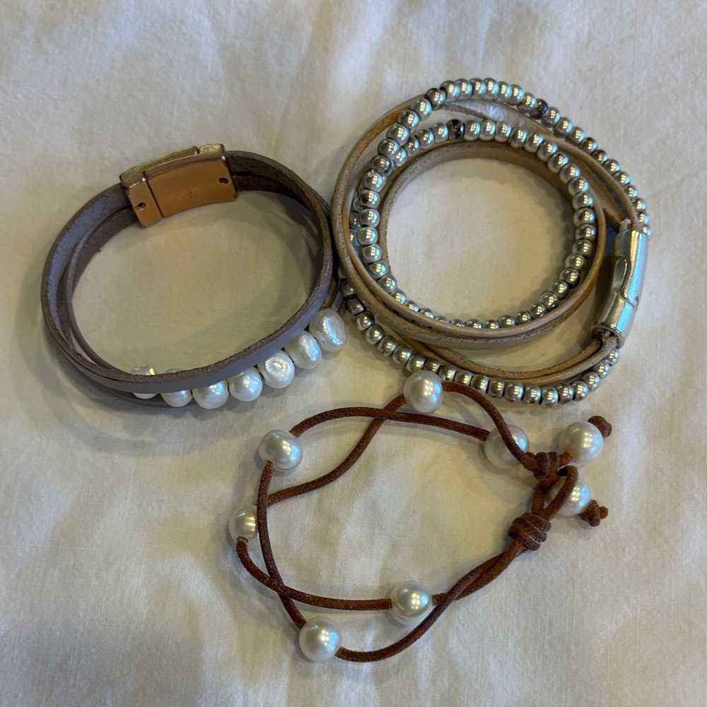 Elegant Pearl and Silver Beaded Bracelet Set